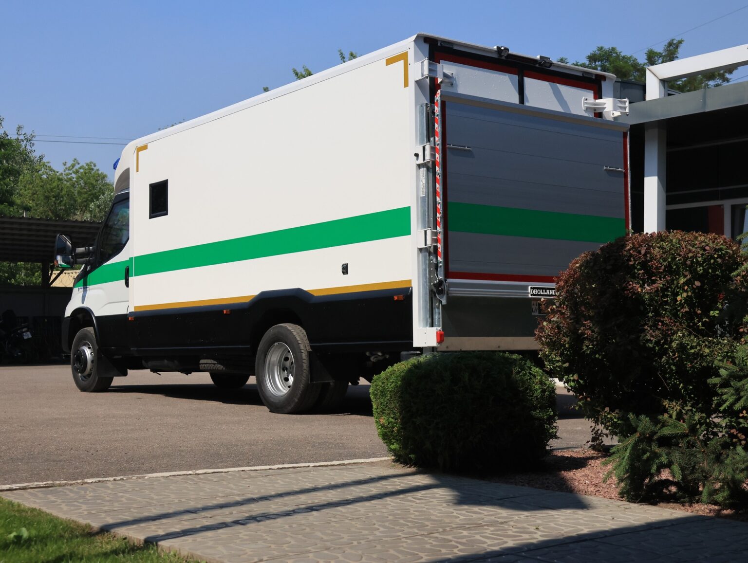 Броньований інкасаторський автомобіль IVECO Daily
