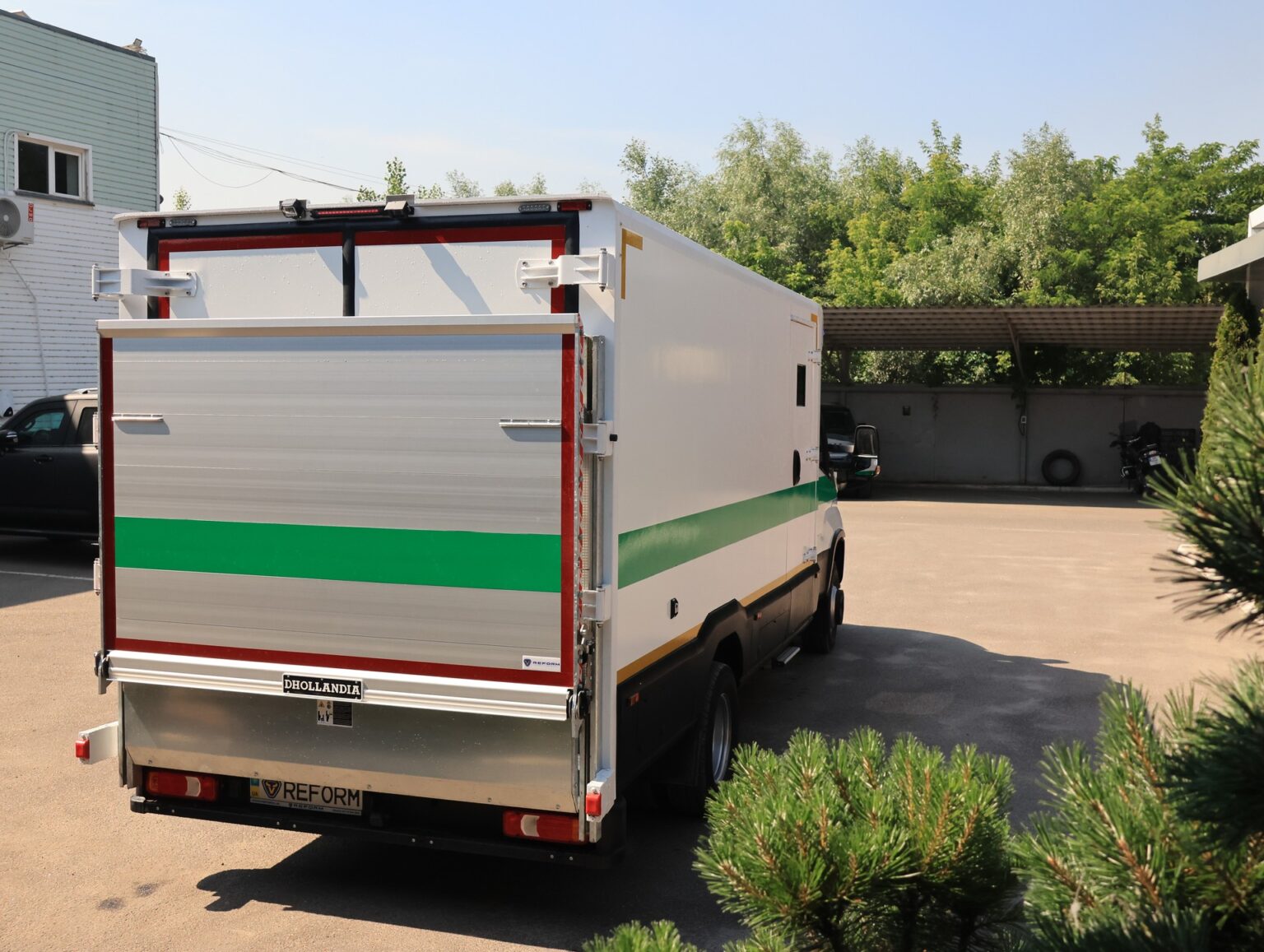 Броньований інкасаторський автомобіль IVECO Daily