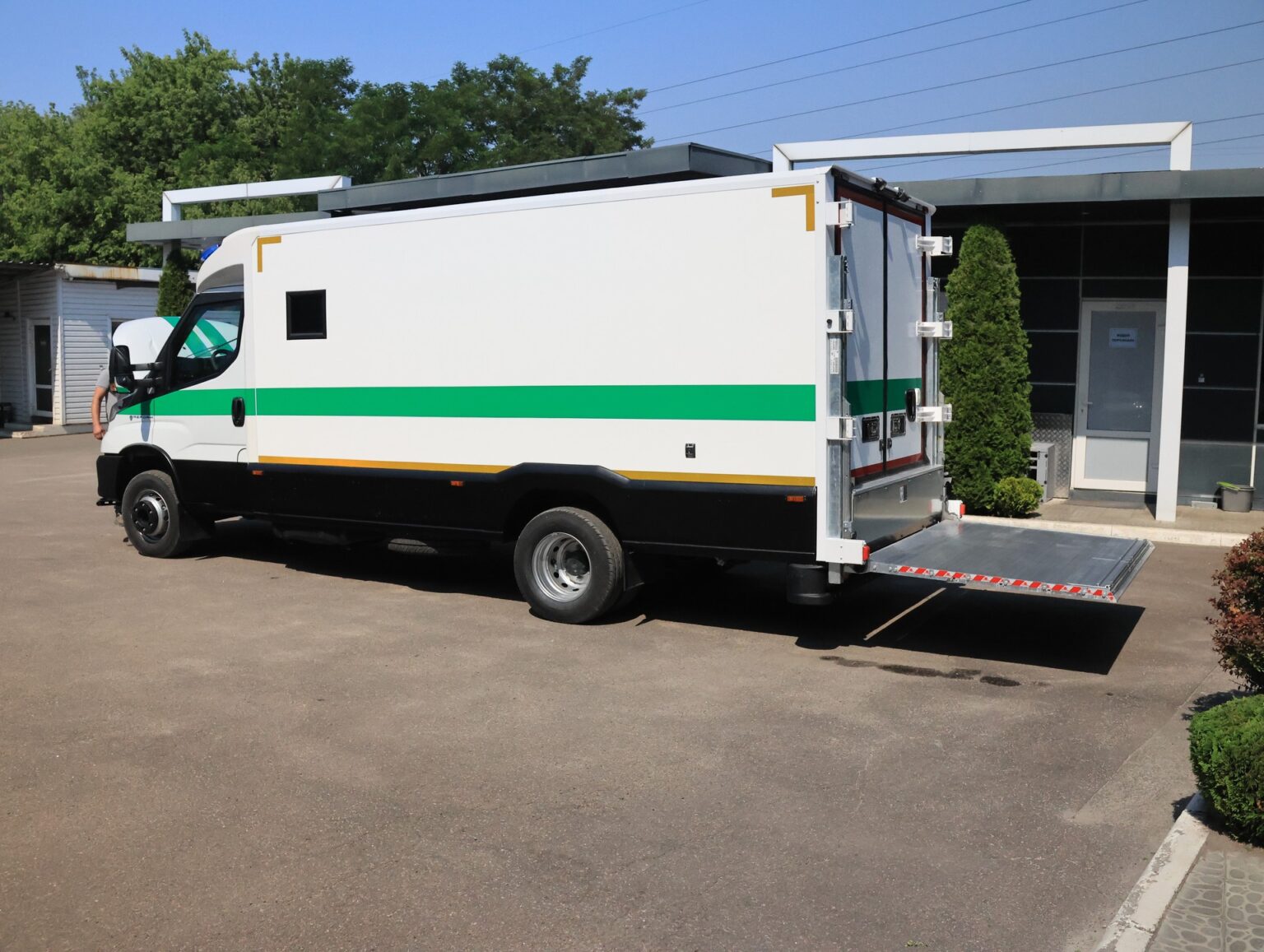 Броньований інкасаторський автомобіль IVECO Daily