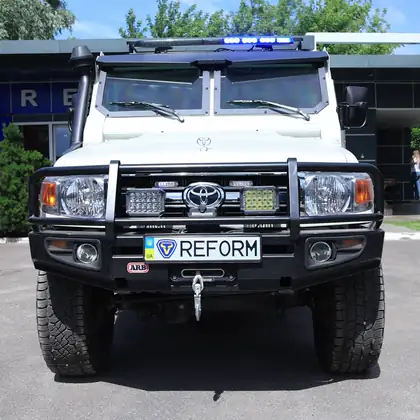 medevac toyota lc78 з маячками