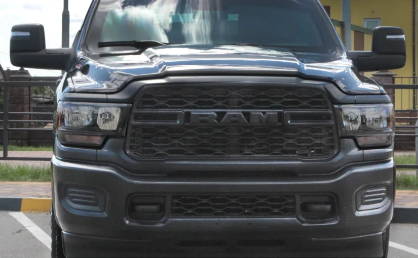 броньований_dodge_ram_3500_reform_001