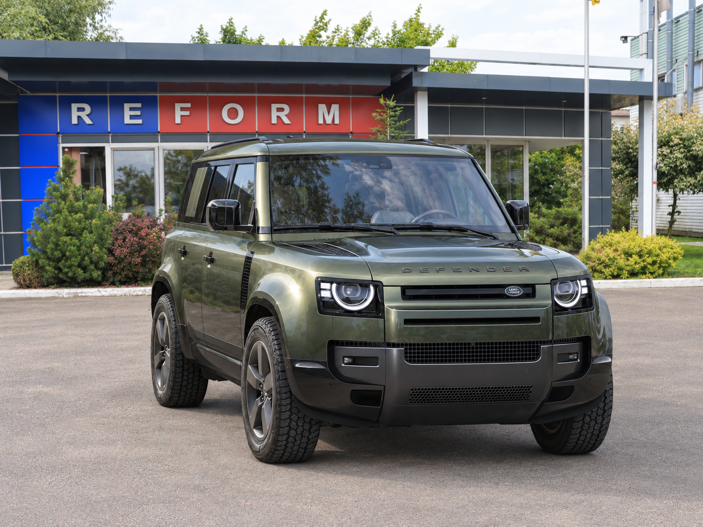 Броньований Land Rover Defender | REFORM LRD B6