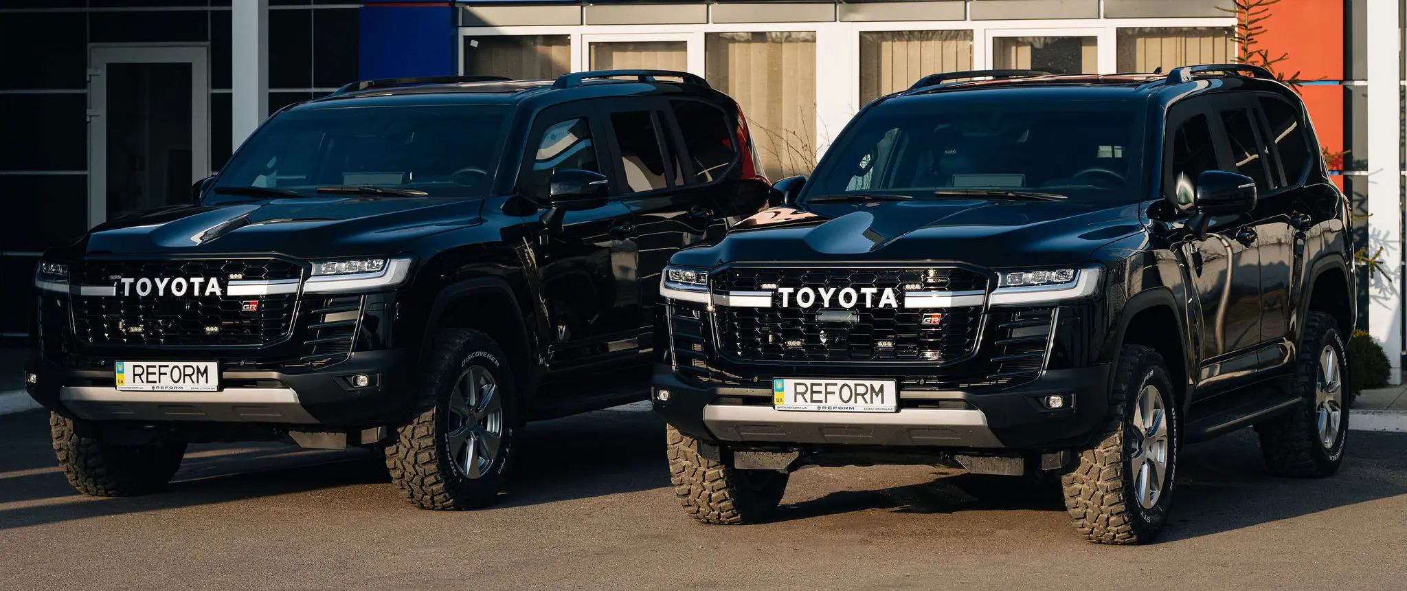 Броньована Toyota Land Cruiser 300 GR