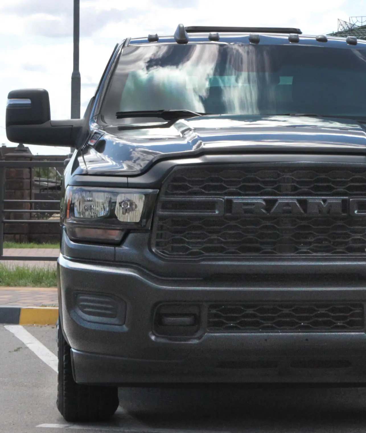 Броньований Dodge RAM 3500