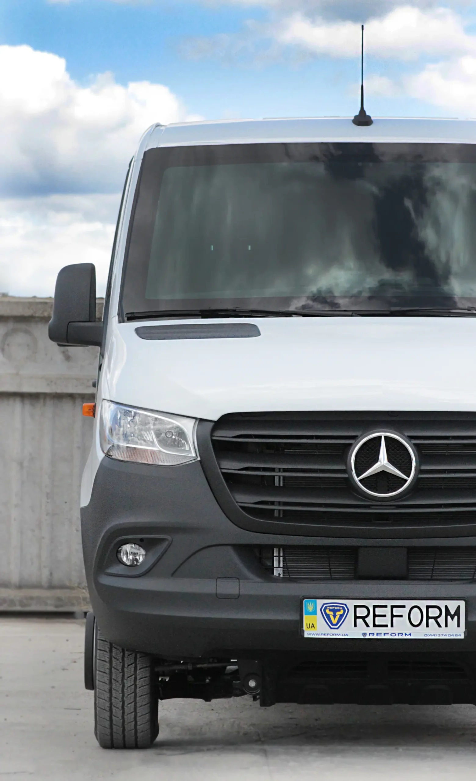 Броньований Mercedes-Benz Sprinter REFORM