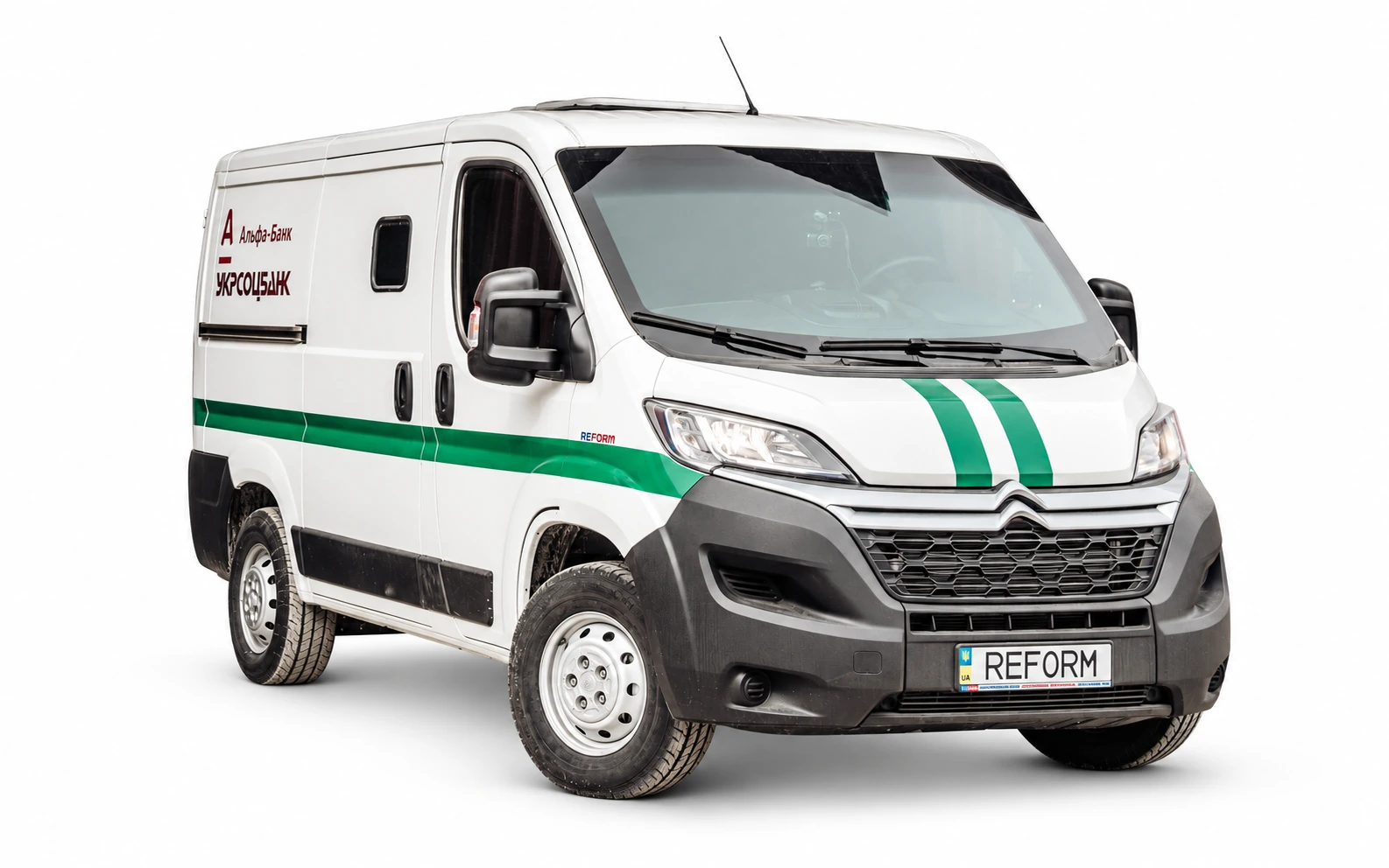 Броньований Citroen Jumper — інкасація