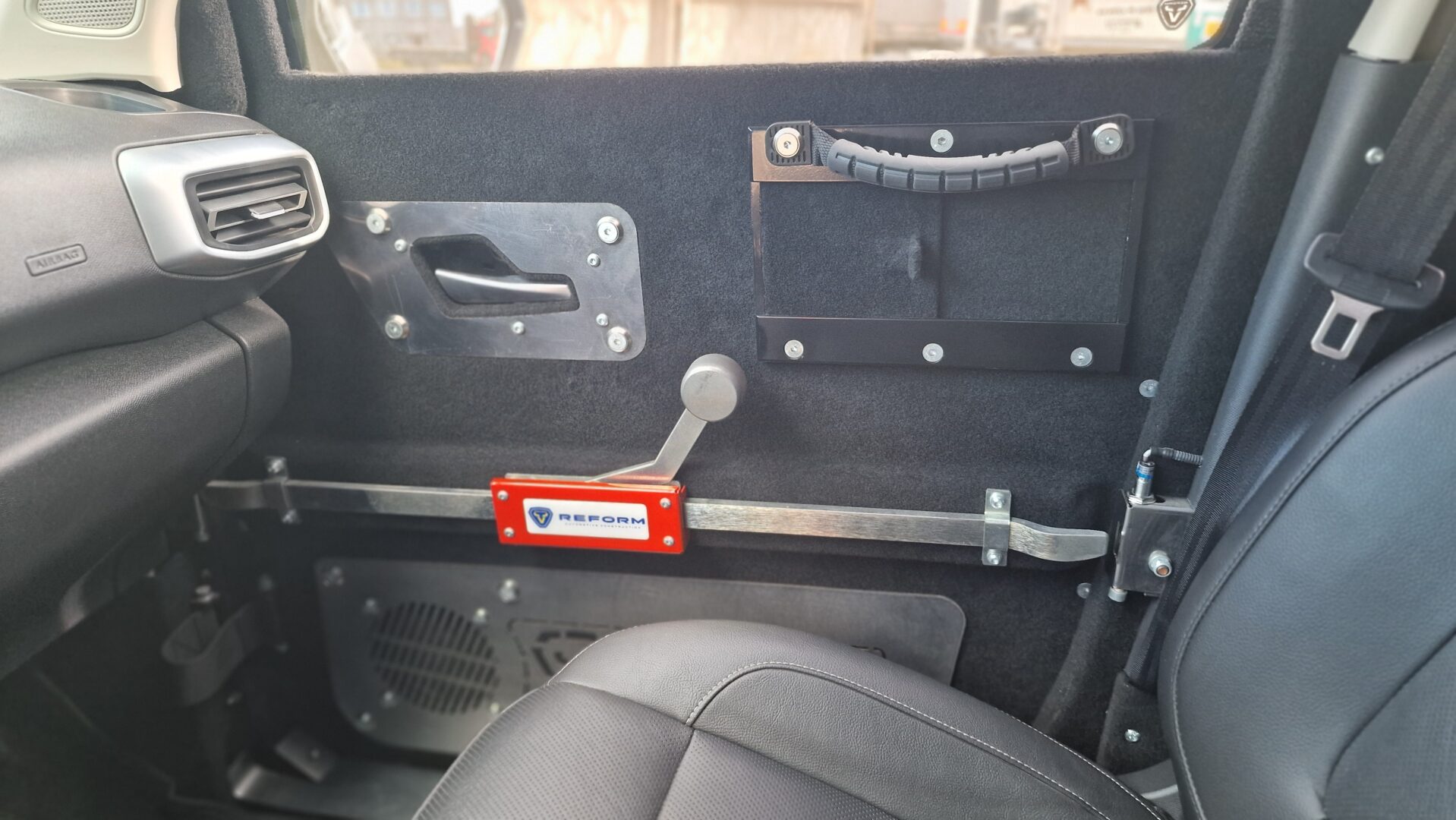 Peugeot Landtrek REFORM PL-B6 interior door armor