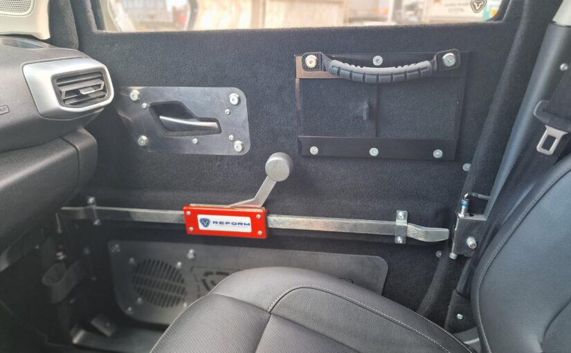 Peugeot Landtrek REFORM PL-B6 interior door armor