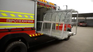 REFORM Висувний стелаж спеціального відсіку