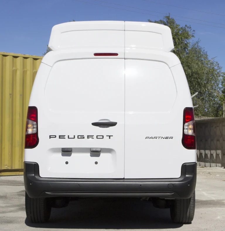 Задні двостулкові двері Peugeot Partner зі збільшеним дахом